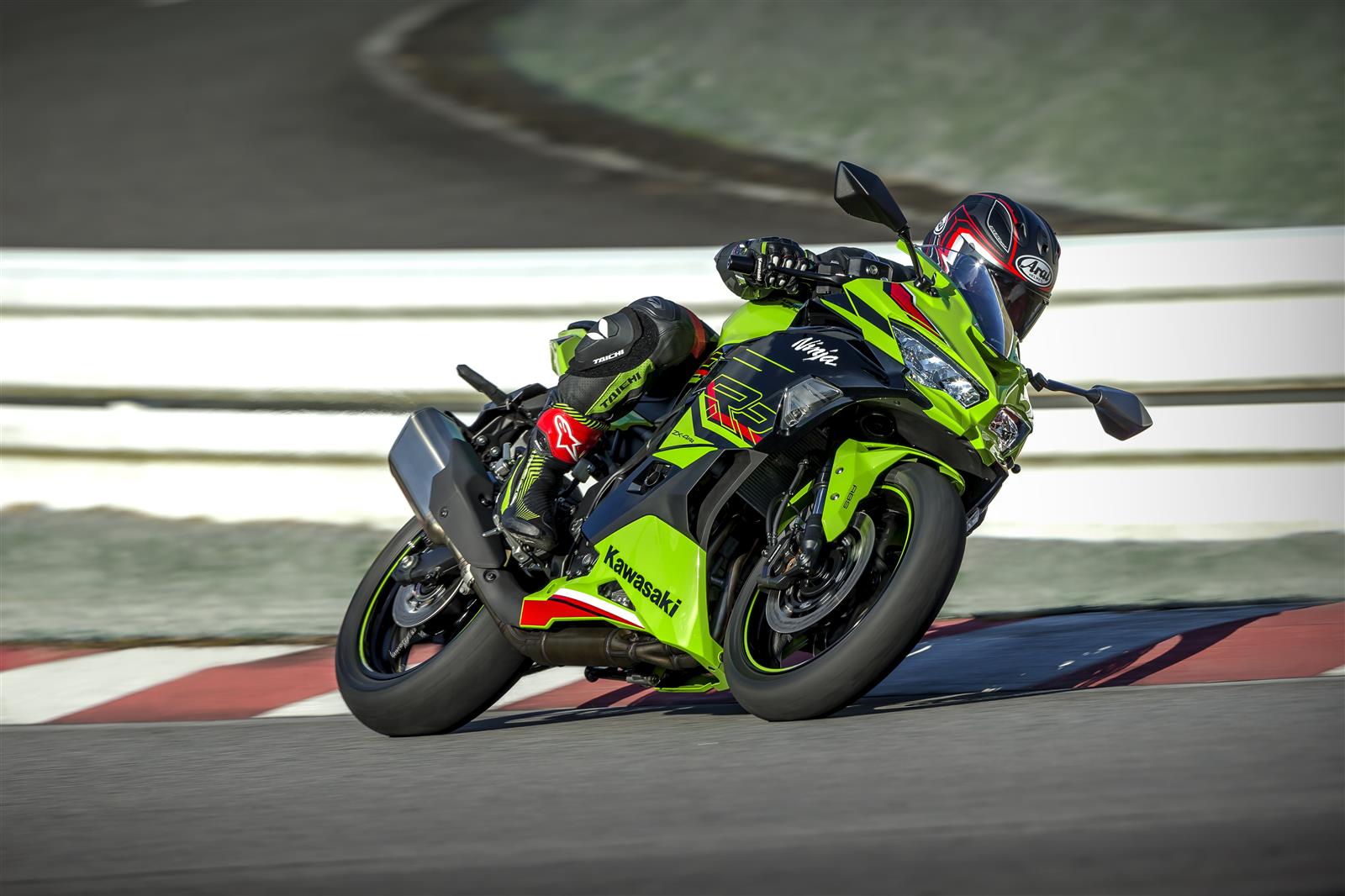 Kawasaki Ninja ZX 4R ZX 4RR Supersport Österreich Austria