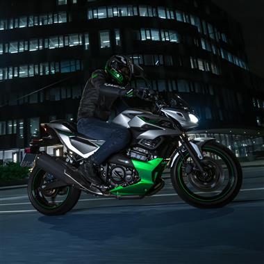 Kawasaki Introduceert De Nieuwe Z7 Hybrid S Werelds Eerste Hybride