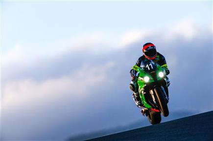 Kawasaki SRC wrests pole position at Portimão