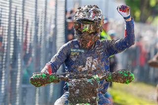 Romain Febvre defies the pain-barrier to earn pole