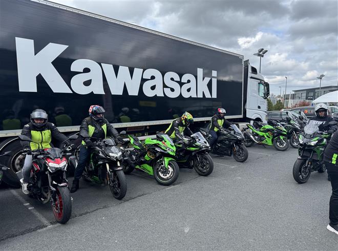 Kawasaki Tour : Passage chez Mary Moto près de Caen 