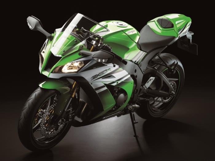 レア　非売品　Kawasaki Ninja 30周年 本 Ninja 30周年アニバーサリー NinjaZX-10R、6R発売決定