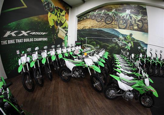 kawasaki suzuki dealer