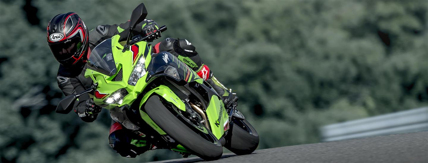 Motorrad Kawasaki Ninja ZX-4RR Neu! ab sofort bestellbar! Mod. 2024,  Baujahr: 2024, 0 km , Preis: 9.595,00 EUR. aus Berlin