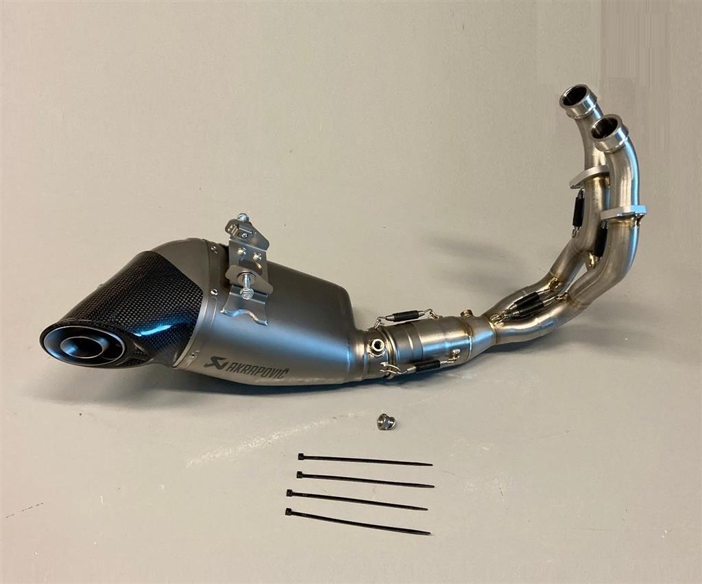 Escape deportivo Akrapovic Titanio (Sistema completo con Cat.) (2