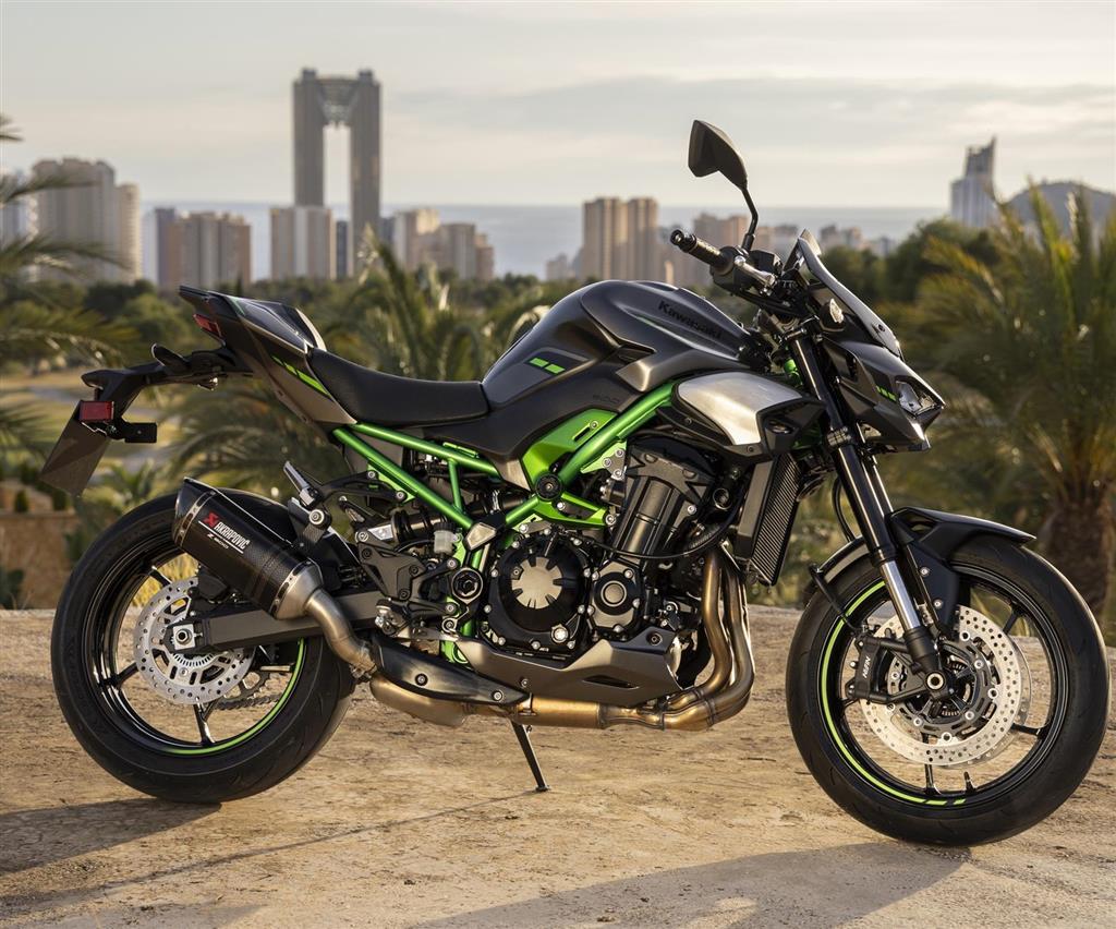 Akrapovic carbon sports exhaust 258EXP0129 for Kawasaki Z900