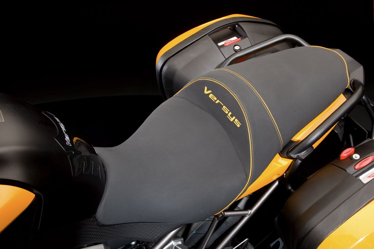 kawasaki versys 650 seat