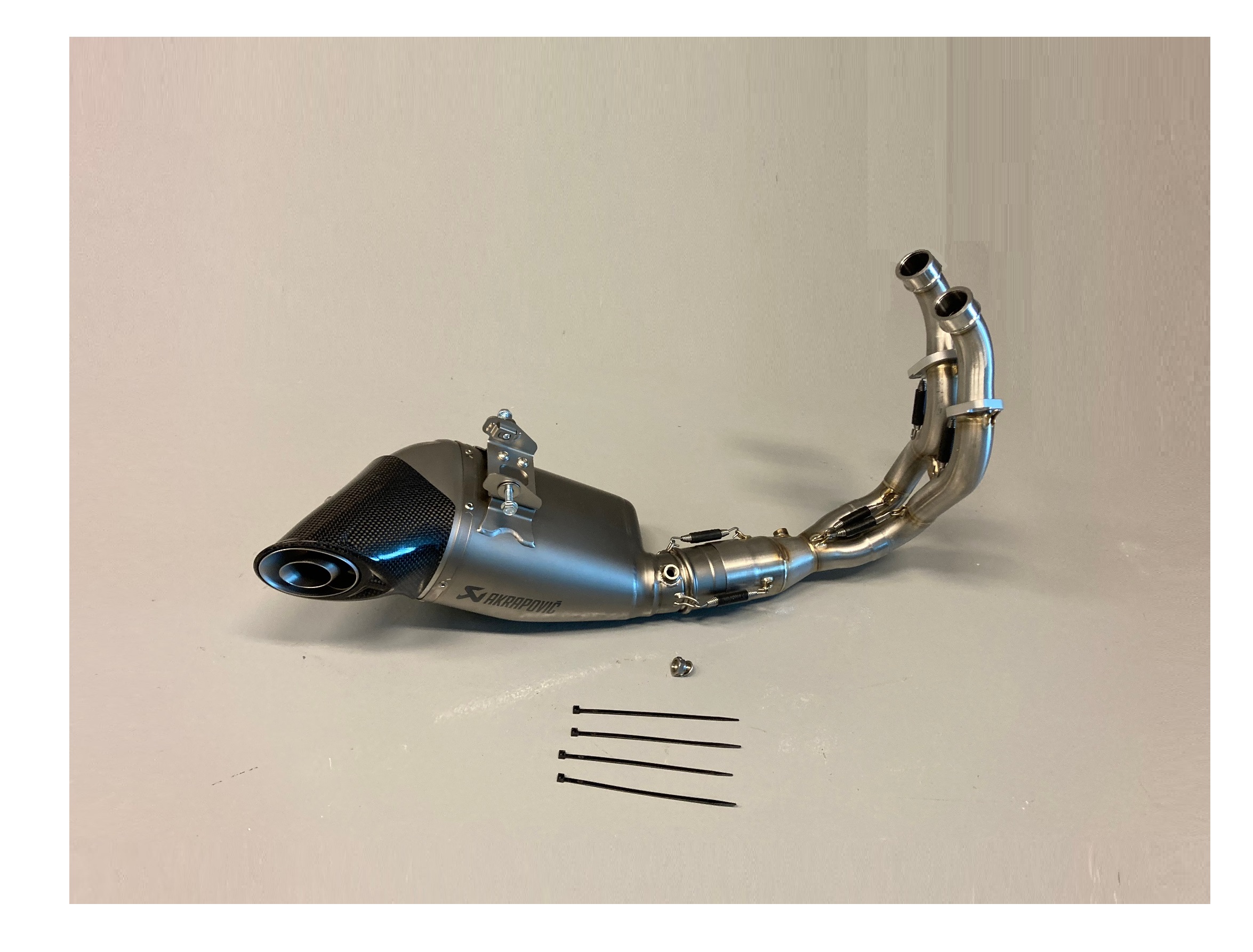 Escape deportivo Akrapovic Titanio (Sistema completo con Cat.) (2