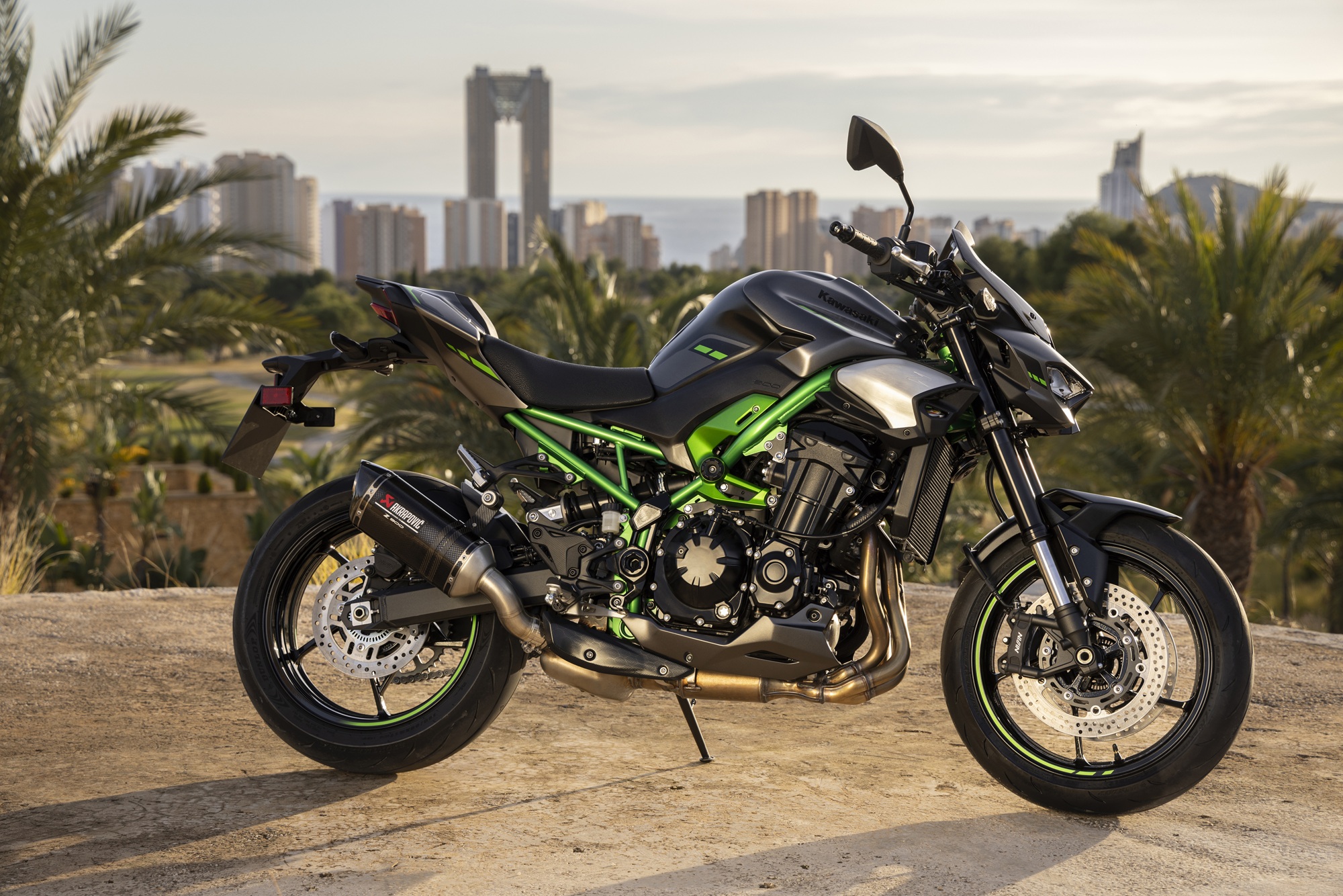 Akrapovic carbon sports exhaust 258EXP0129 for Kawasaki Z900
