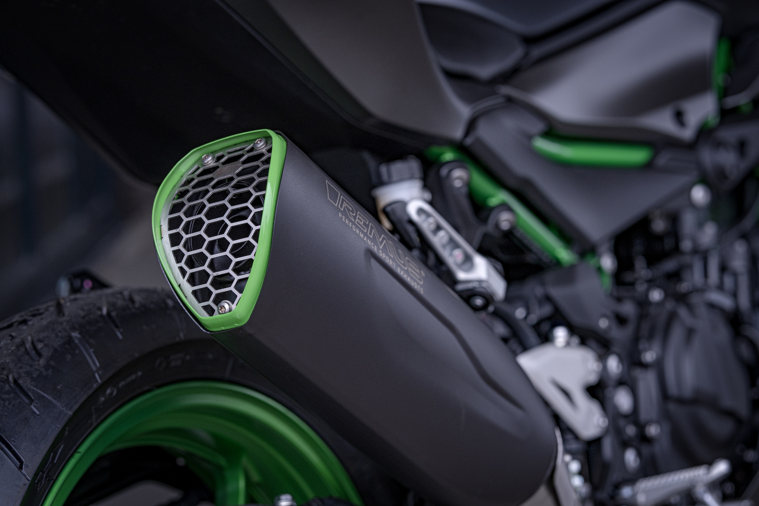 Remus sports exhaust for Kawasaki Z500 and Ninja 500 258EXP0131G