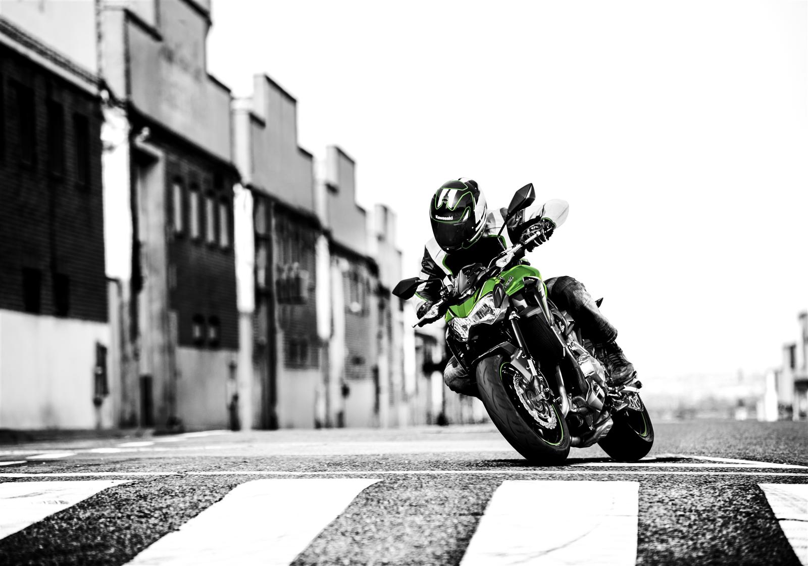 Kawasaki Z900 A2ajokorttiluokkaan Kawasaki Suomi