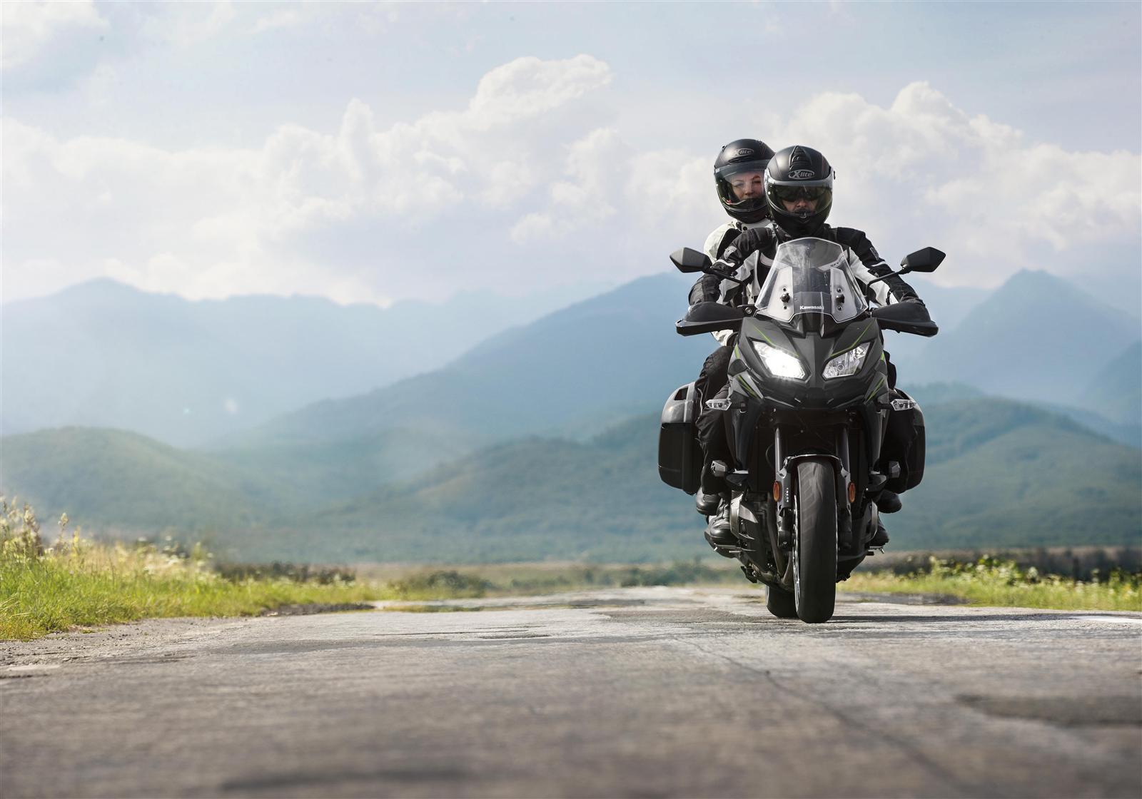 kawasaki versys 1000 vs bmw r1200gs