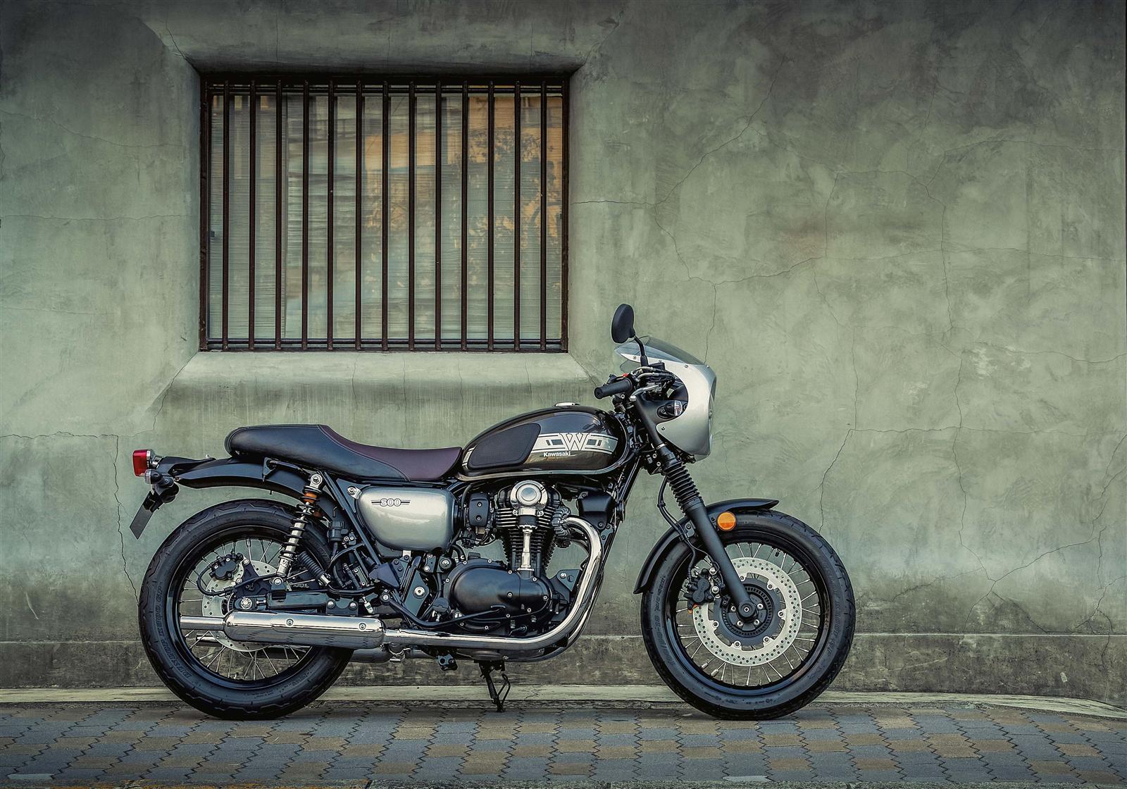 kawasaki w800 cafe