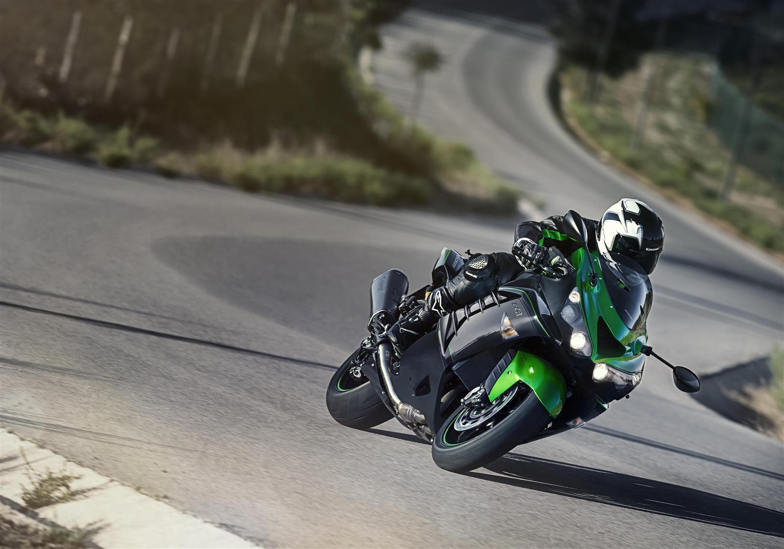 ZZR1400 Performance Sport MY 2019 - Kawasaki United Kingdom