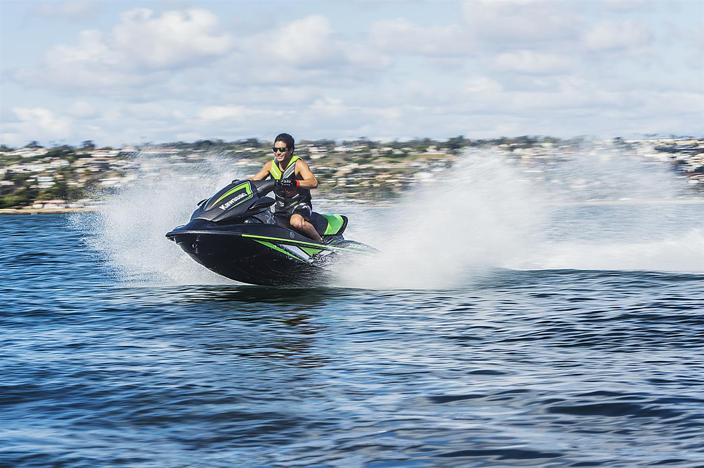STX15F MY 2018 Kawasaki Sverige