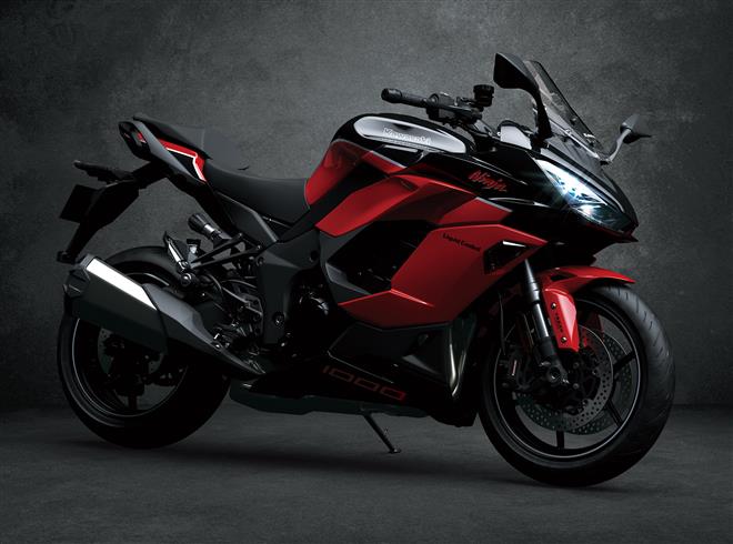 Kawasaki añade colores originales a la gama de modelos Ninja 40º Aniversario