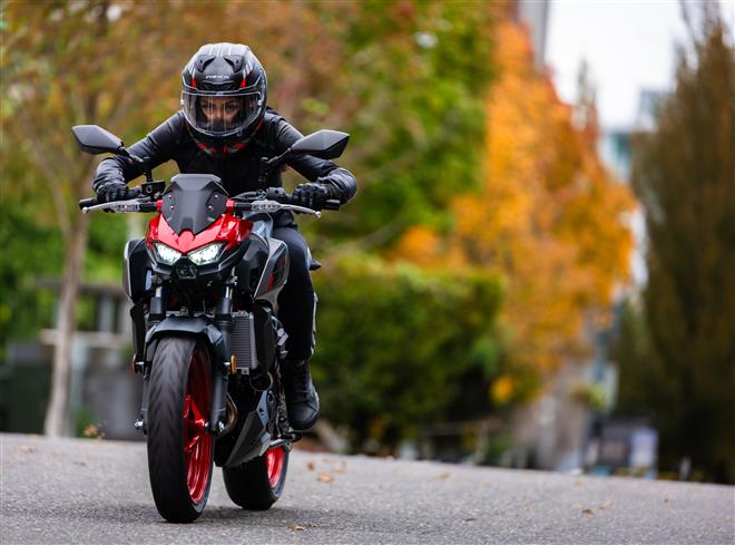 Kawasaki vhání čerstvý vítr do kategorie motocyklů o objemu 500 ccm!