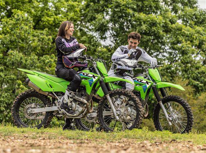 Bemutatkozik a 2026-os Kawasaki KLX230R S