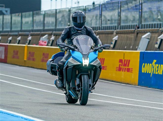 Kawasaki at Le Mans Hydrogène Symposium   