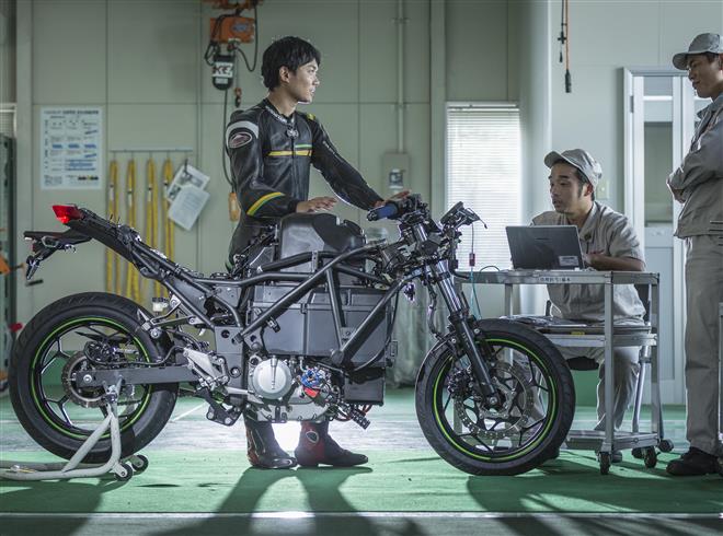 Electric powered bike unveiled by Kawasaki