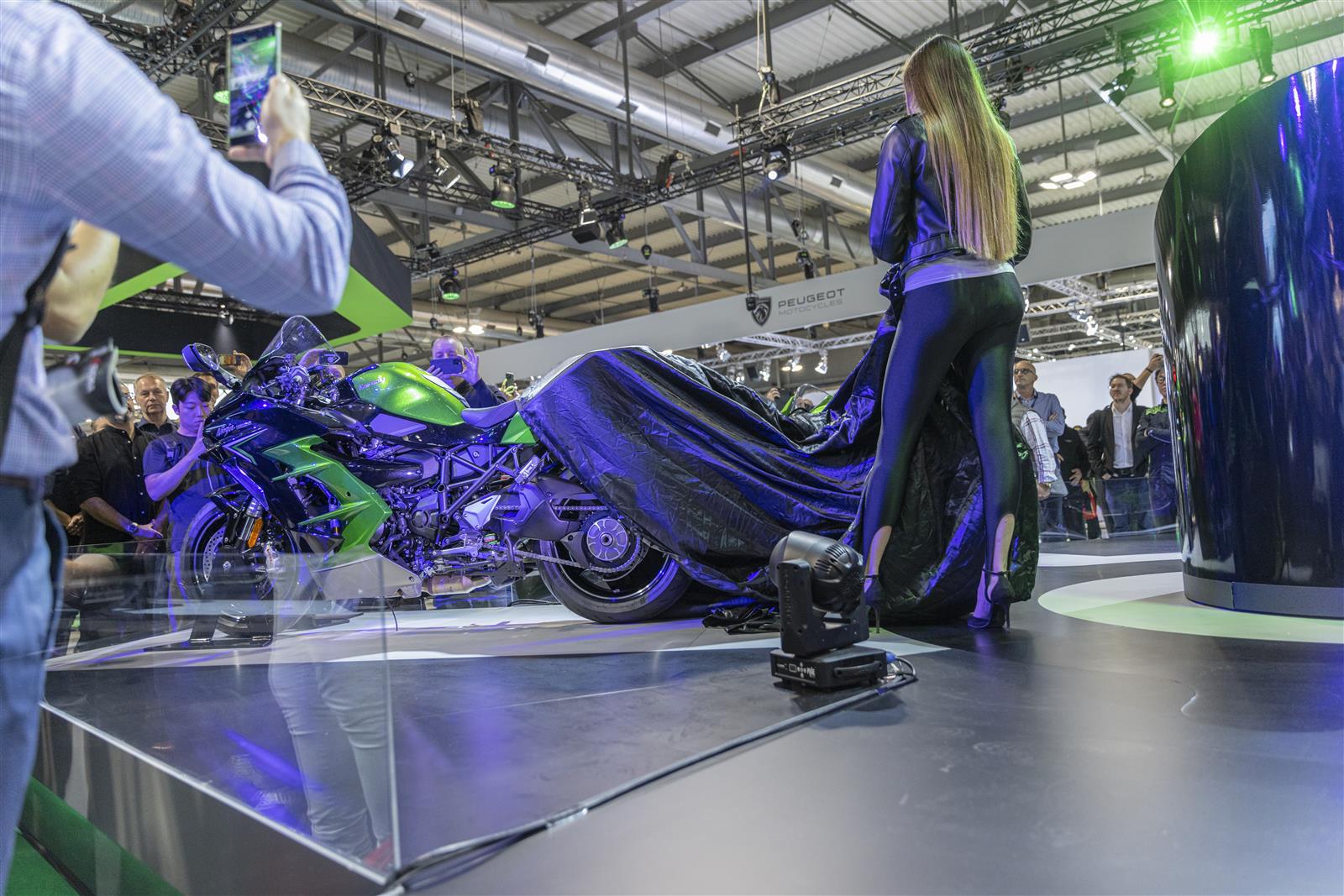 Kawasaki Reveals Carbon Neutrality Plans At EICMA | Go With Green Power