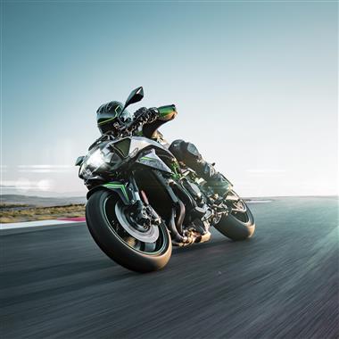 New Kawasaki Z H2 marks a new era in the Hypernaked class