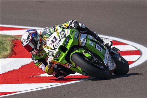 Hot Work At Home For The Kawasaki WorldSBK Team