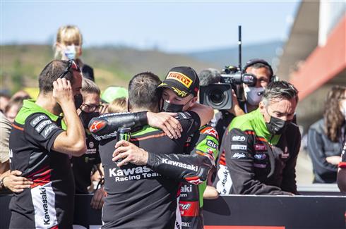 Rea Closes In Again With Emotional Win