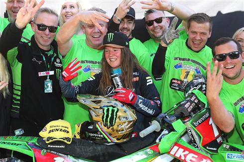 Hat-trick of world titles for Courtney Duncan and Kawasaki