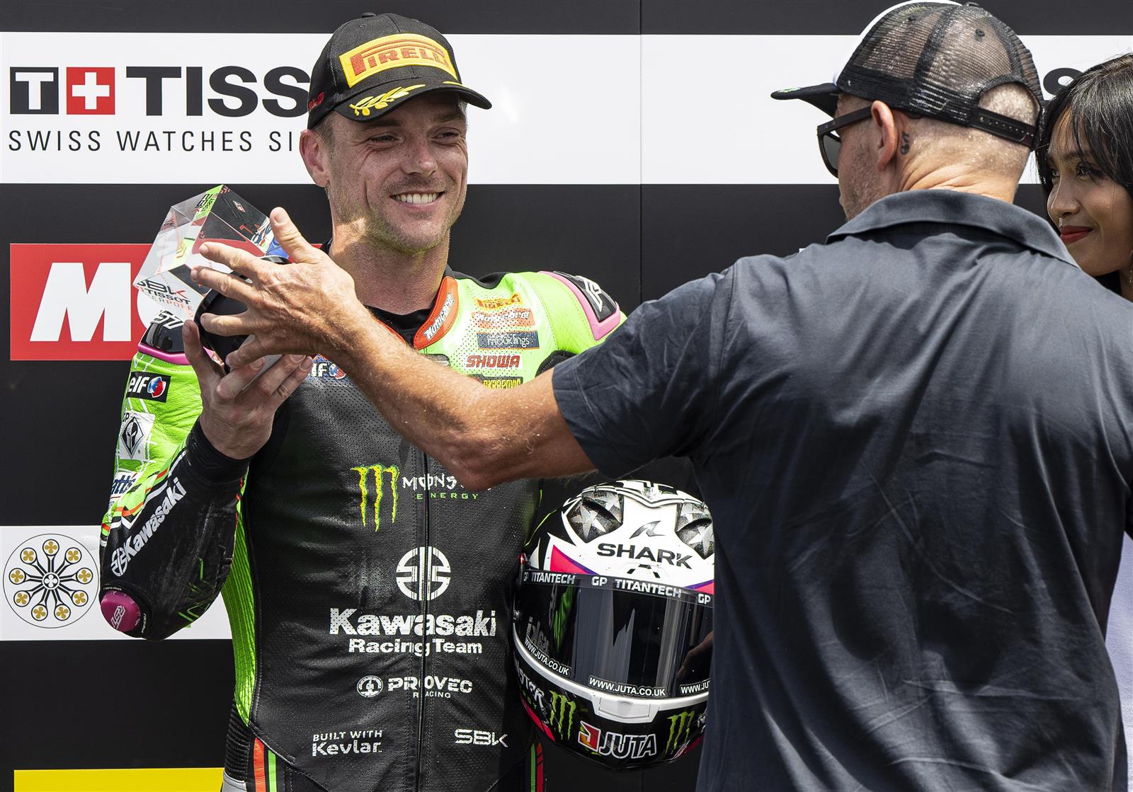 Lowes Continues His Kawasaki Journey In 2024   R02 Mandalika WorldSBK 2023 Sunday Lowes G72 0335 001 