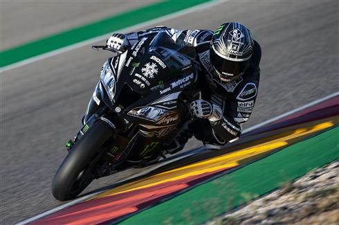 Alex Lowes at speed on his new Kawasaki ZX-10RR. Photo courtesy of Kawasaki Motors Europe.