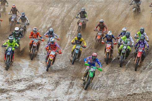 KRT wins BOTH Qualifying races at Loket