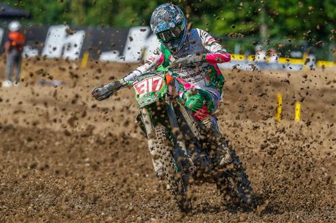 Mathis Valin holds on to the EMX red plate