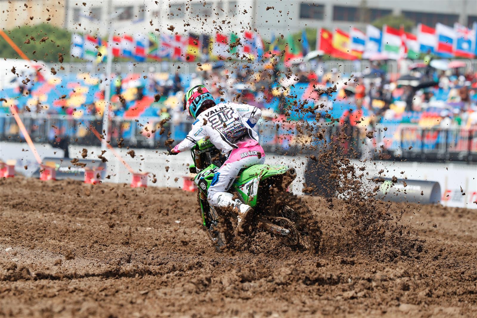 A moto ninth for Mathis Valin