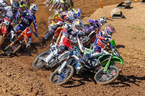 Mathis Valin wins MX2 Qualifying at home