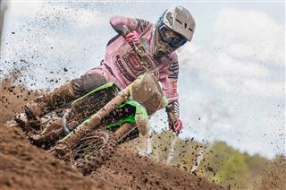 A sixth and a crash for Mathis Valin in Arnhem