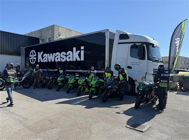Kawasaki Tour : Passage chez Touring 2000
