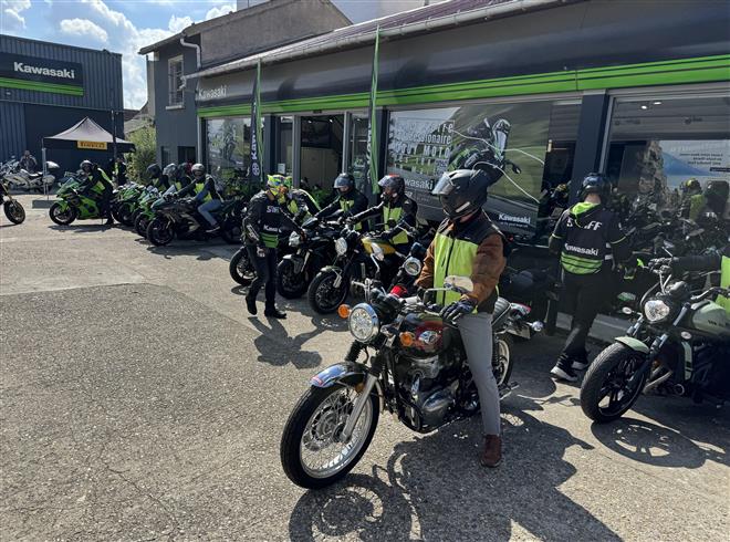 Kawasaki Tour : RDV chez Jouy Moto à Villeneuve Saint George