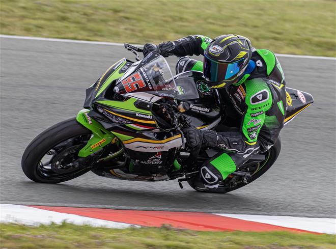 Lezajlott a Kawasaki ZX-4RR Nemzetközi Bajnokság nyitófordulója!