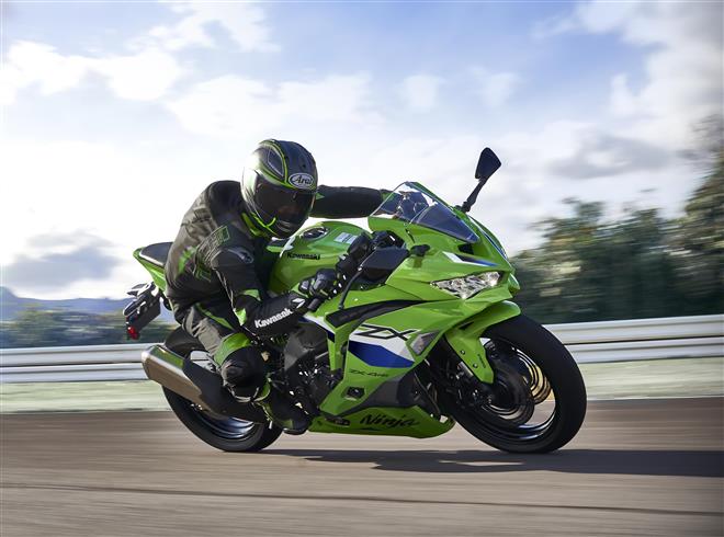 Nieuwe sportieve kleuren voor de Ninja ZX-4RR in 2026